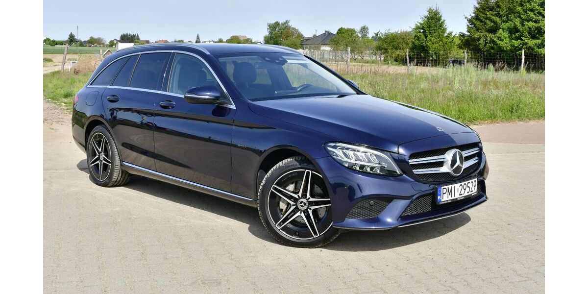 Mercedes-Benz C 300 136.000 km 18.499 &euro; Berlin 13055