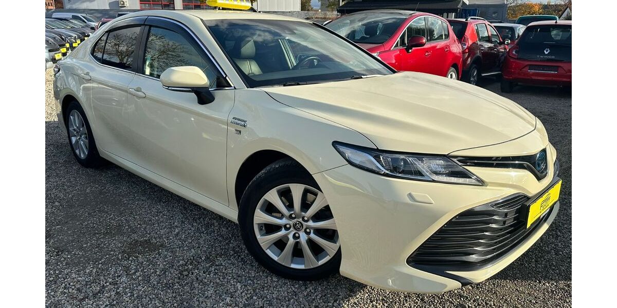 Toyota Camry 299.854 km 16.990 &euro; Berlin 13089