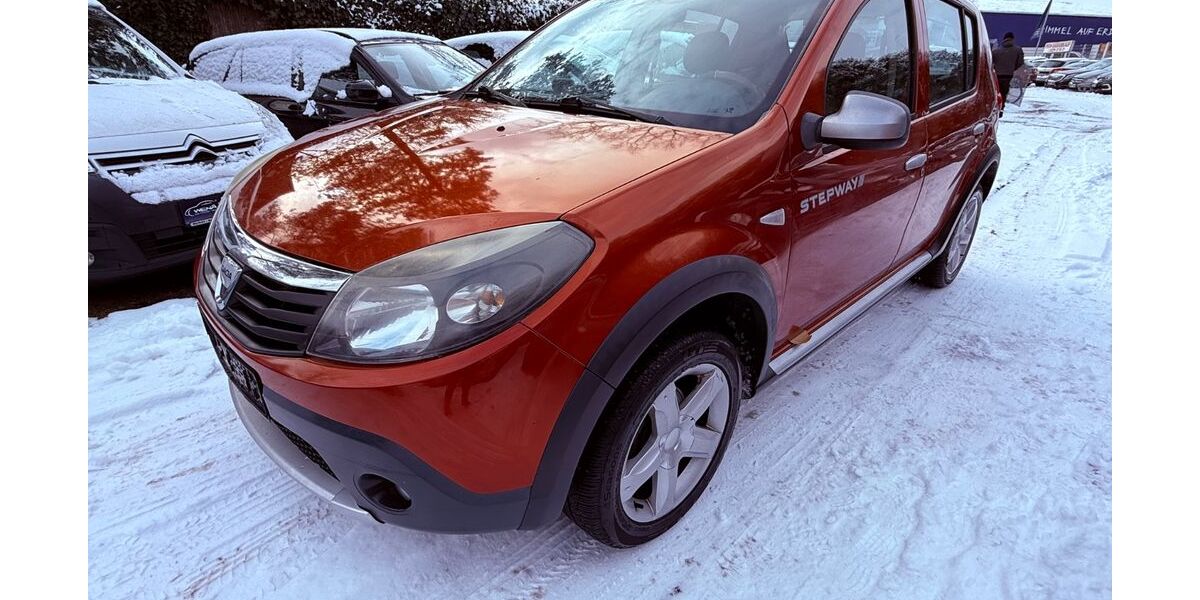 Dacia Sandero 134.000 km 3.690 &euro; Mahlow 15831
