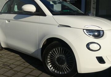 Fiat 500e 15.373 km 13.800 &euro; Berlin 13156