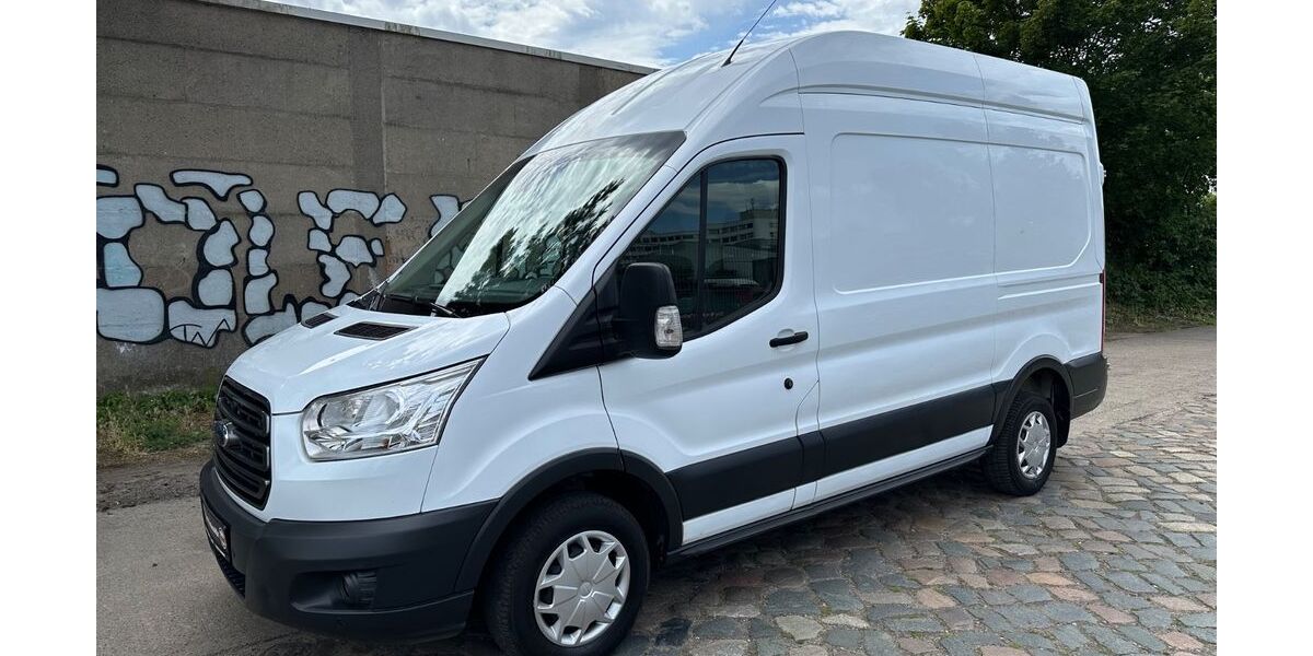 Ford Transit 136.090 km 12.890 &euro; Berlin OT Alt-Hohenschönhausen 13055