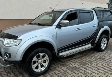Mitsubishi L200 195.000 km 11.799 &euro; Berlin 12045
