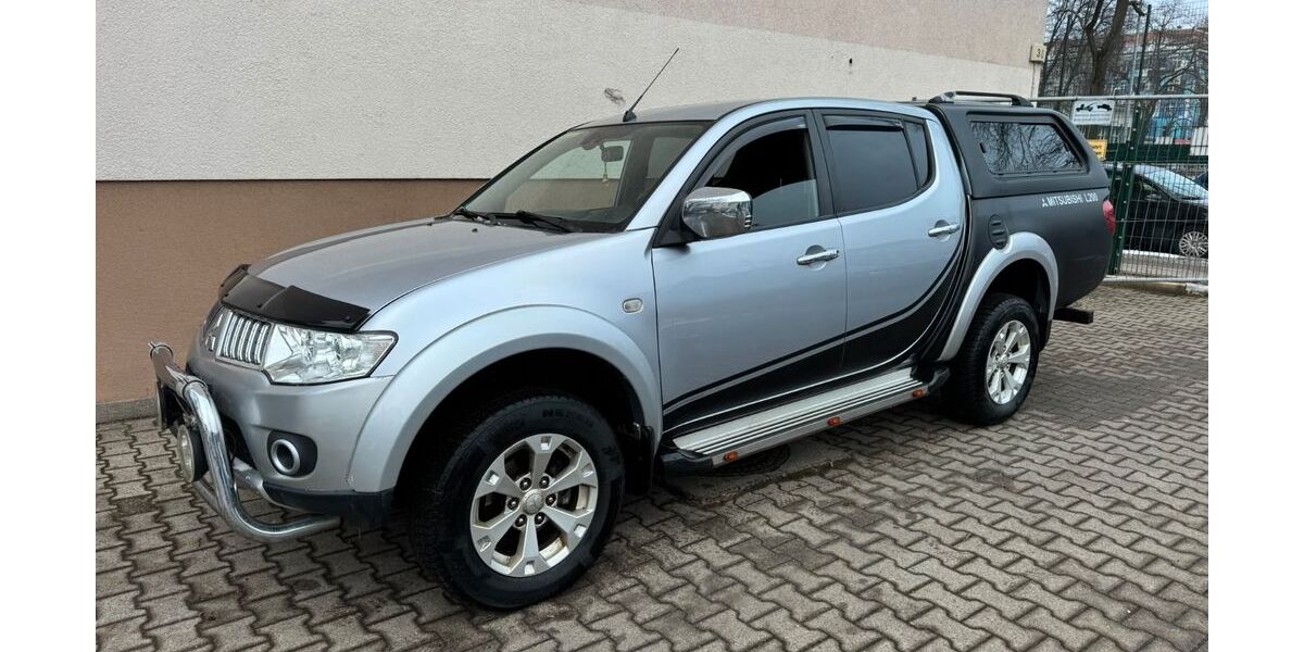 Mitsubishi L200 195.000 km 11.799 &euro; Berlin 12045