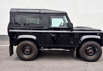 Land Rover Defender 83.000 km 49.900 &euro; Berlin 10777