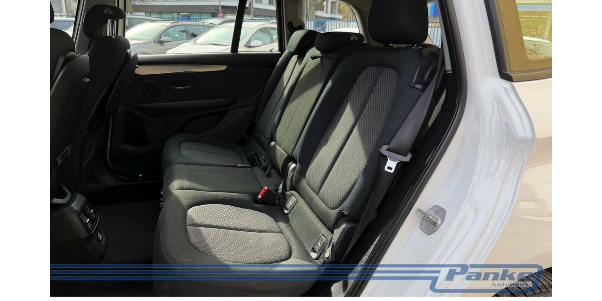 BMW 216 Gran Tourer 216d Advantage*SHZ*BT*PDC*7Sitz* 159.076 km 10.990 &euro; Berlin 13187