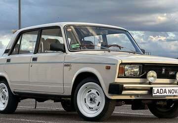 Lada Nova 42.000 km 7.500 &euro; Berlin 10553