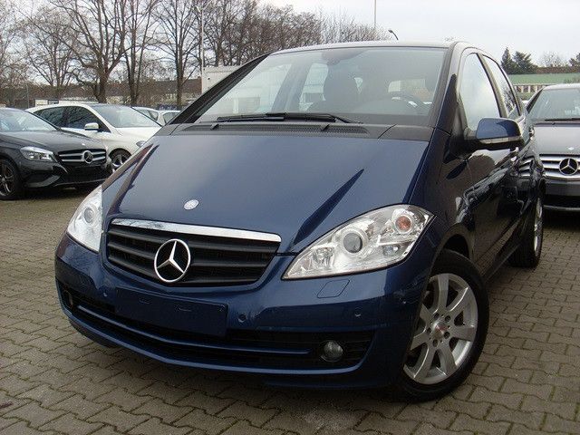 Mercedes-Benz A 160 30.784 km 8.990 &euro; Berlin-Schöneberg 12101