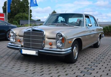 Mercedes-Benz 280 109.500 km 21.499 &euro; Berlin 10439
