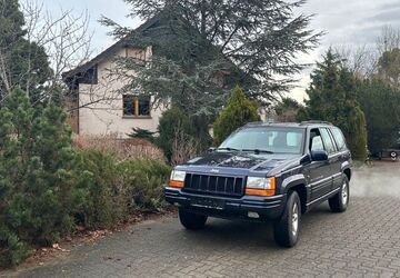 Jeep Grand Cherokee 212.000 km 8.875 &euro; Trebbin 14959