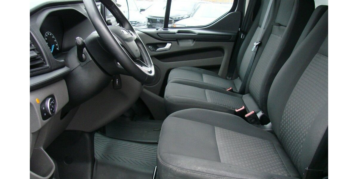 Ford Transit Custom Titanium 320 L2 H2 Behindertengerec 46.628 km 38.990 &euro; Falkensee 14612