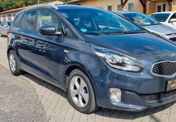 Kia Carens 171.000 km 7.200 &euro; Falkensee 14612