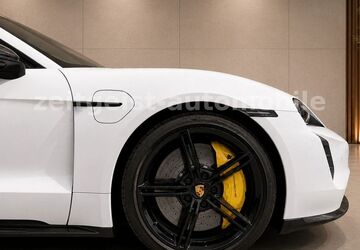 Porsche Taycan 5.250 km 99.960 &euro; Potsdam 14480