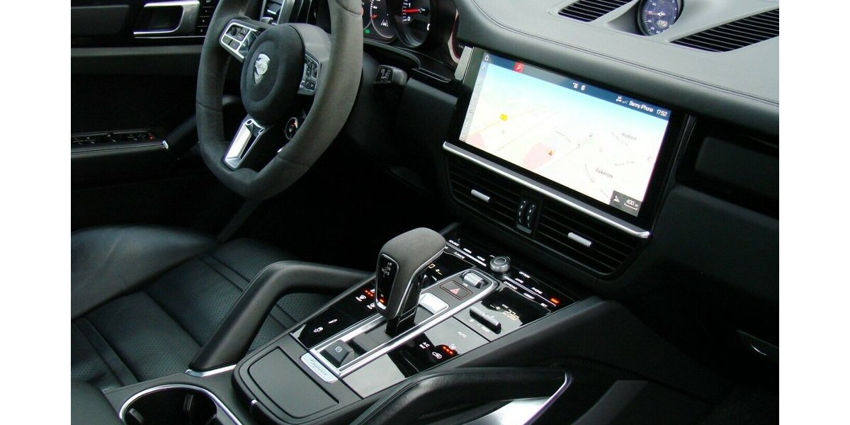 Porsche Cayenne Turbo TECHART Matrix Pano ACC Vierradlenku 79.356 km 84.980 &euro; Falkensee 14612