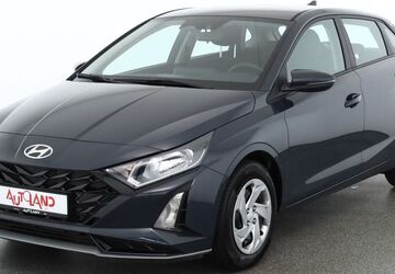 Hyundai i20 7.839 km 18.890 &euro; Berlin 13599