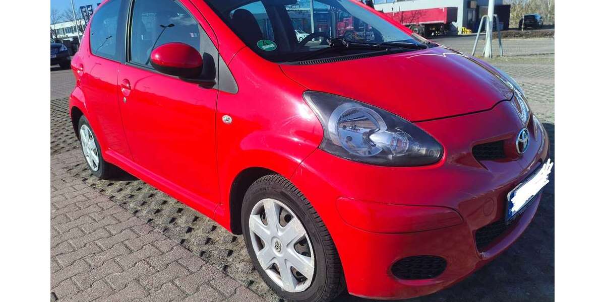 Toyota Aygo 92.000 km 3.750 &euro; Falkensee 14612