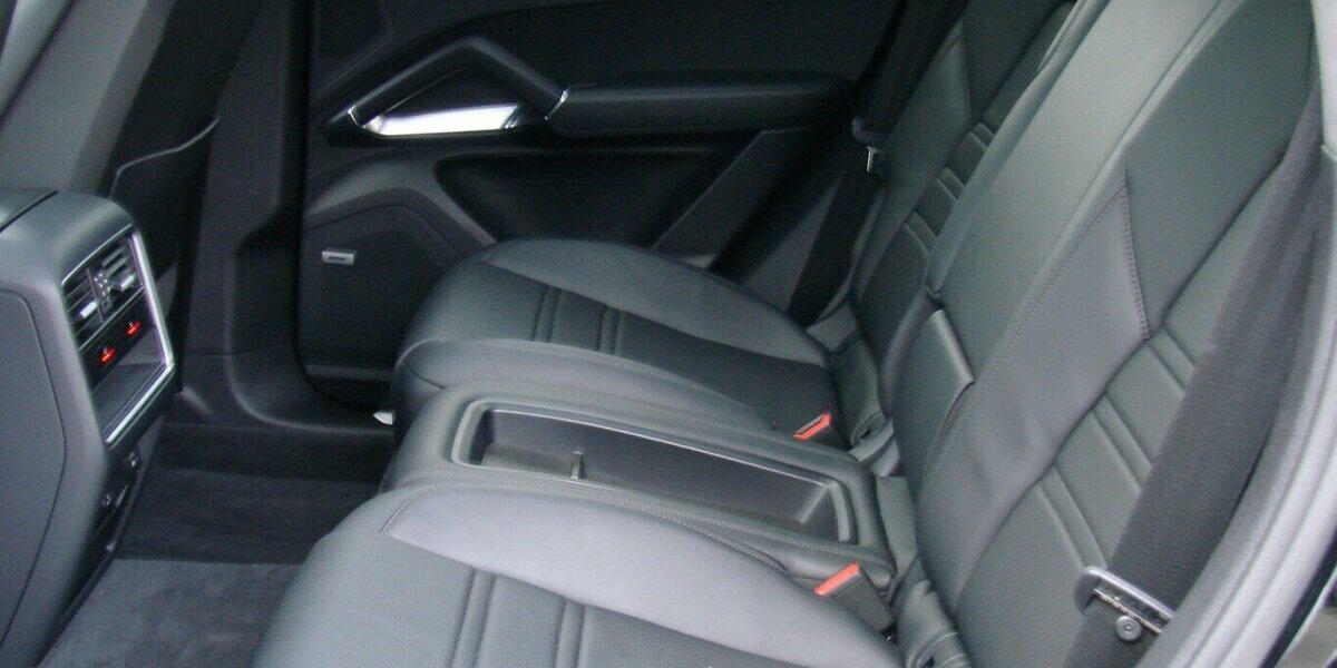 Porsche Cayenne Turbo TECHART Matrix Pano ACC Vierradlenku 79.356 km 84.980 &euro; Falkensee 14612