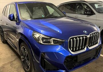 BMW iX1 16.000 km 42.800 &euro; Berlin 12107