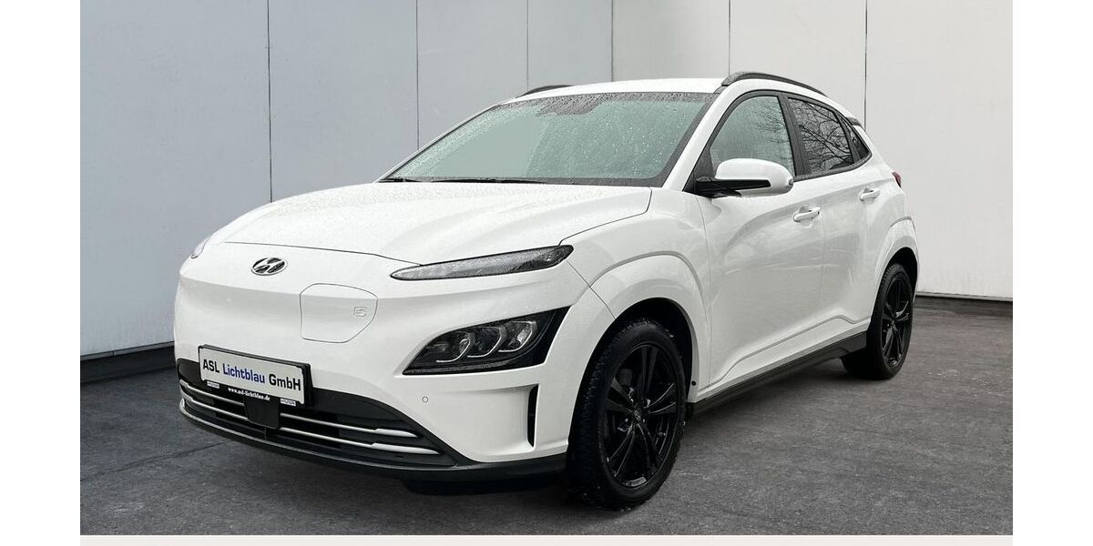 Hyundai KONA 38.483 km 24.990 &euro; Potsdam 14469