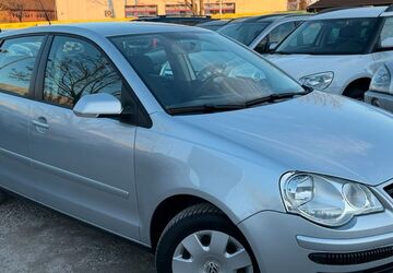 VW Polo 81.435 km 4.990 &euro; Berlin 13089
