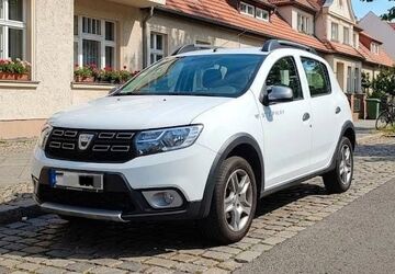 Dacia Sandero 117.962 km 6.000 &euro; Berlin 12349