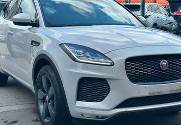 Jaguar E-Pace 121.720 km 15.900 &euro; Berlin 12359