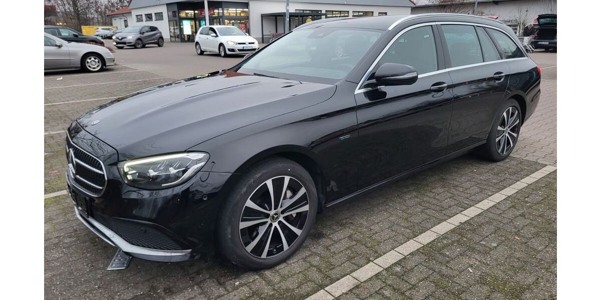 Mercedes-Benz E 300 146.500 km 22.450 &euro; Berlin 13435