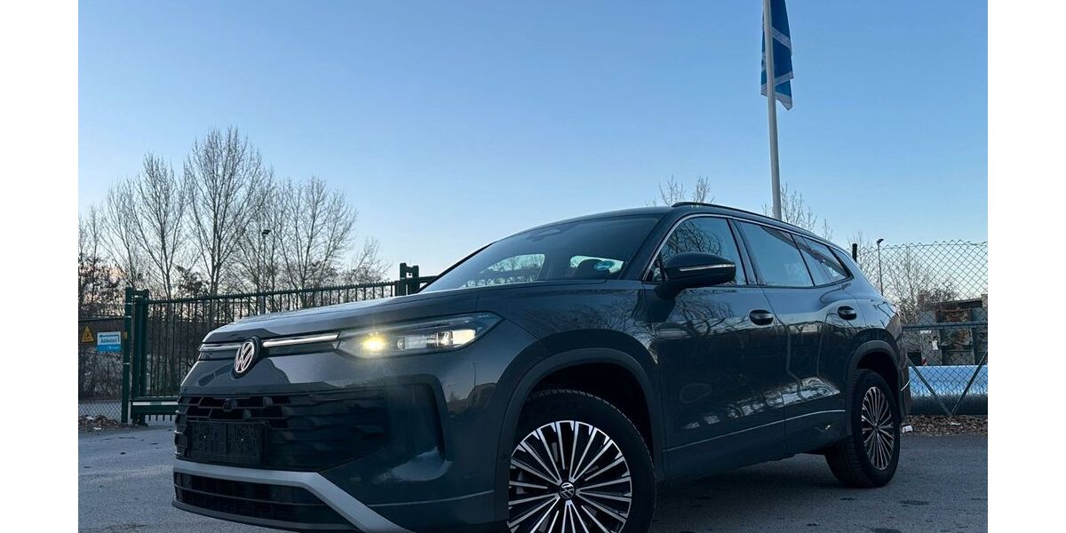 VW Tayron 26.500 km 38.900 &euro; Berlin 10627