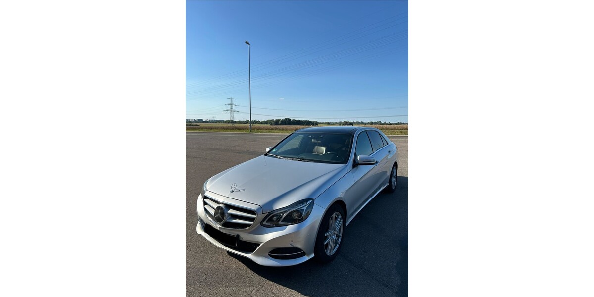 Mercedes-Benz E 300 334.500 km 14.500 &euro; Berlin 10178