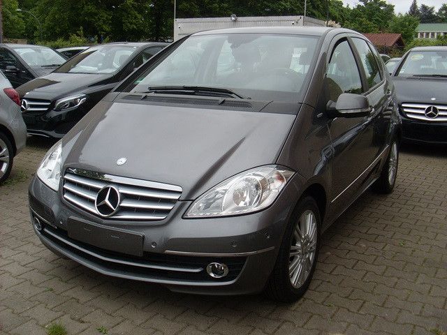 Mercedes-Benz A 170 66.281 km 7.990 &euro; Berlin-Schöneberg 12101