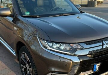 Mitsubishi Plug-in Hybrid Outlander 89.250 km 18.600 &euro; Berlin 13591