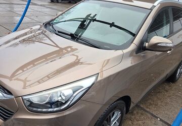 Hyundai ix35 126.000 km 10.990 &euro; Berlin 10713