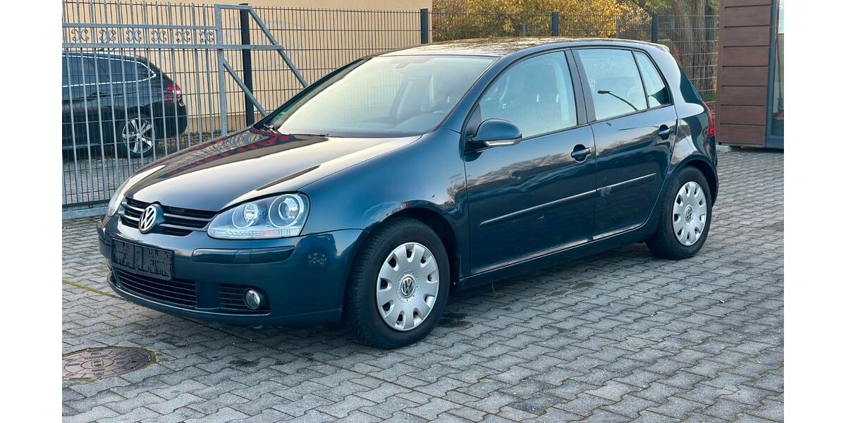 VW Golf 118.019 km 4.199 &euro; Blankenfelde-Mahlow 15827