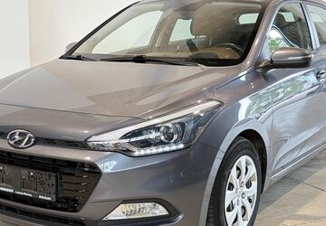 Hyundai i20 25.974 km 9.800 &euro; Potsdam-Drewitz b.Berlin 14478