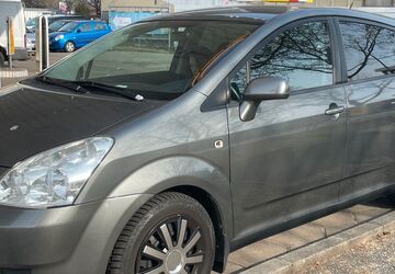 Toyota Corolla Verso 290.000 km 2.990 &euro; Berlin 10629