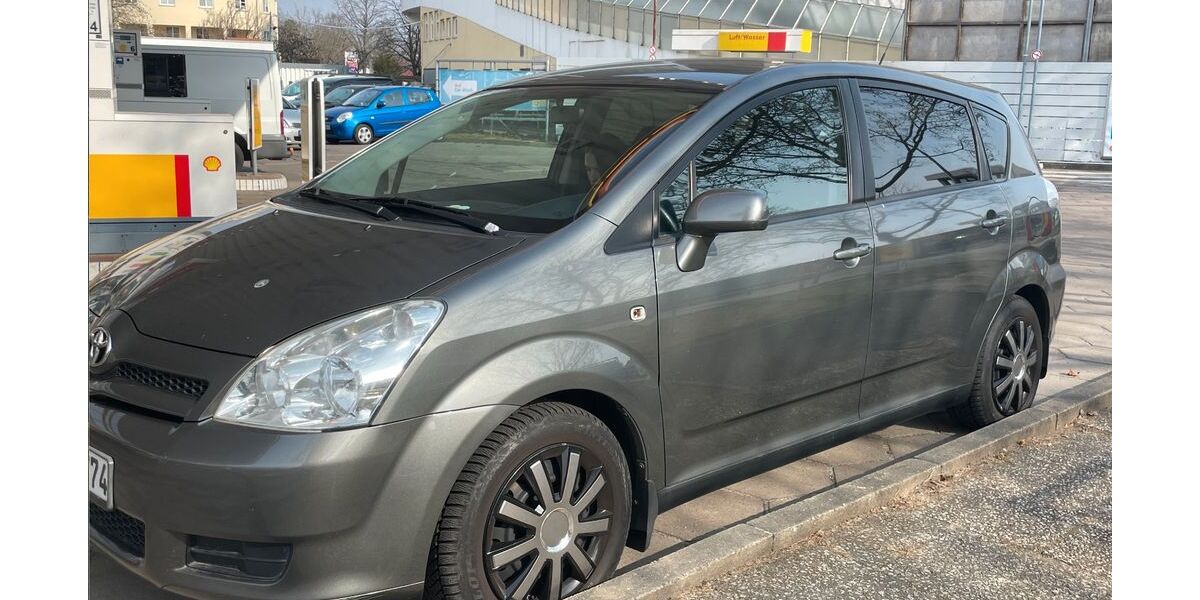 Toyota Corolla Verso 290.000 km 2.990 &euro; Berlin 10629