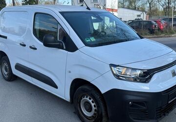 Fiat Doblo 33.307 km 13.990 &euro; Berlin 14167