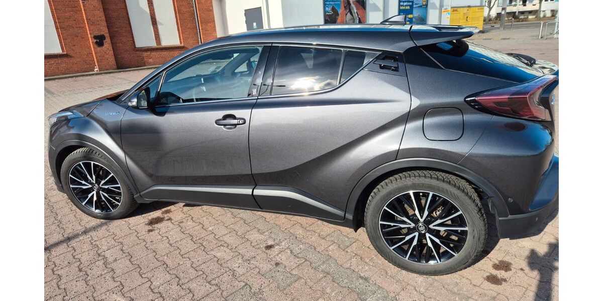 Toyota C-HR 85.000 km 17.300 &euro; Berlin 10315