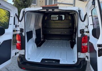 Toyota Andere 67.000 km 19.900 &euro; Berlin 10557