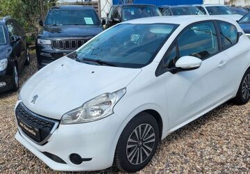 Peugeot 208 180.352 km 3.500 &euro; Potsdam 14480
