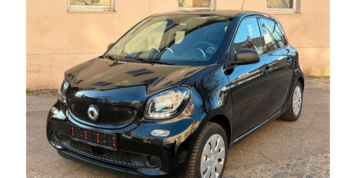 Smart ForFour 29.631 km 8.500 &euro; Berlin 13359