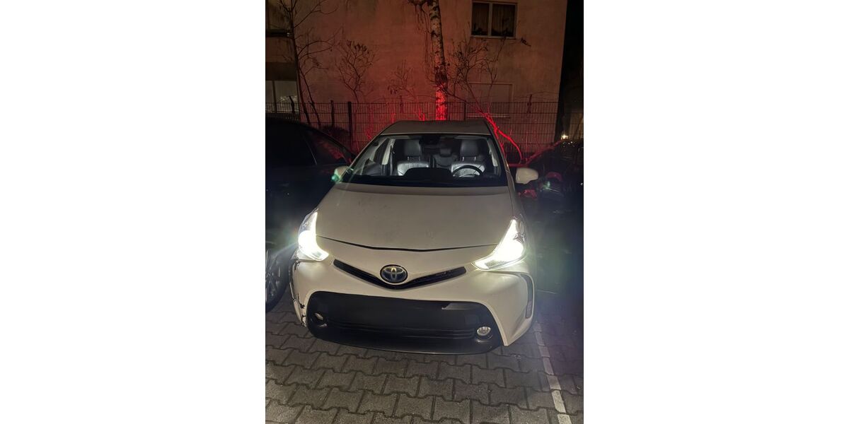 Toyota Prius+ 379.000 km 12.990 &euro; Berlin 13409