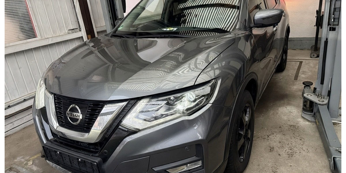 Nissan X-Trail Tekna 7 Sitze Ahk Leder 360 Panoram. LED 77.300 km 18.900 &euro; Berlin 10247