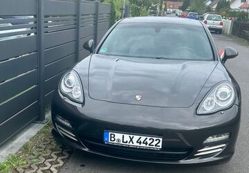 Porsche Panamera 93.200 km 28.900 &euro; Berlin 12277