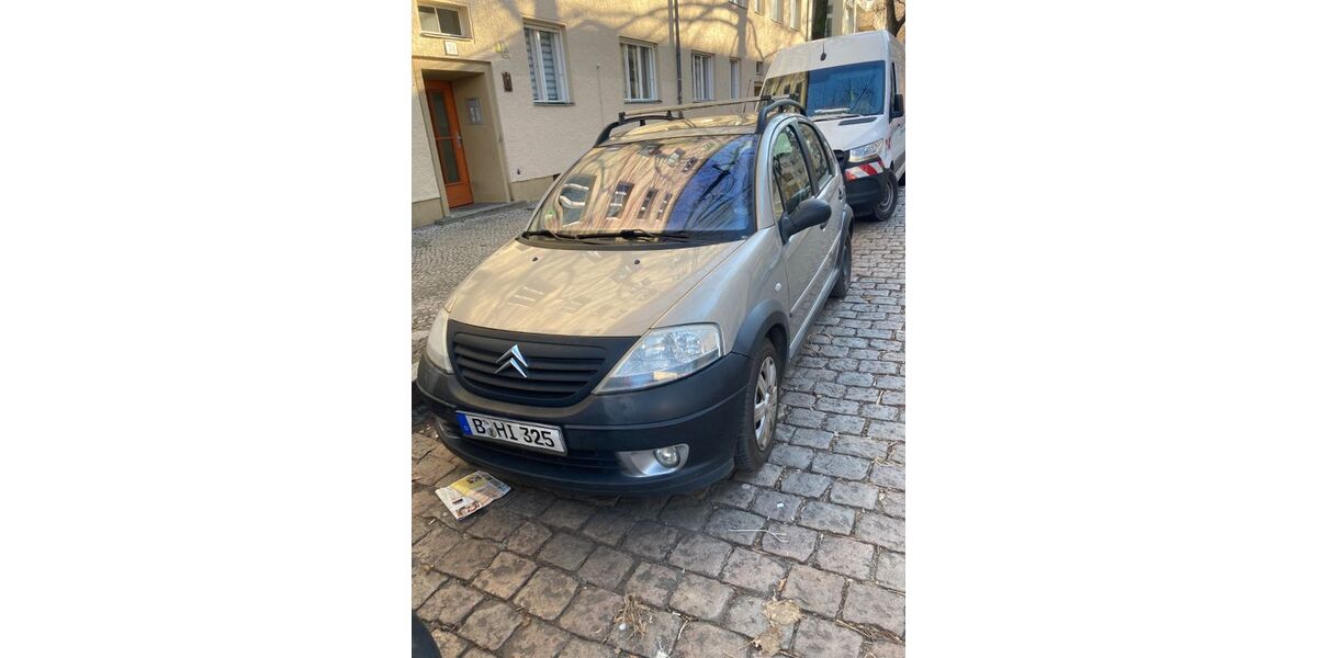 Citroen C3 85.000 km 2.200 &euro; Berlin 12049
