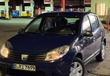 Dacia Sandero 122.000 km 1.500 &euro; Berlin 13357