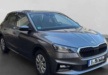 Skoda Fabia 8.250 km 17.200 &euro; Berlin 13127