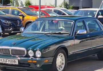 Jaguar Daimler 174.300 km 8.990 &euro; Berlin 12247