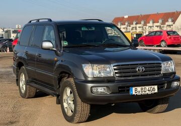 Toyota Land Cruiser 196.000 km 19.990 &euro; Berlin 12359