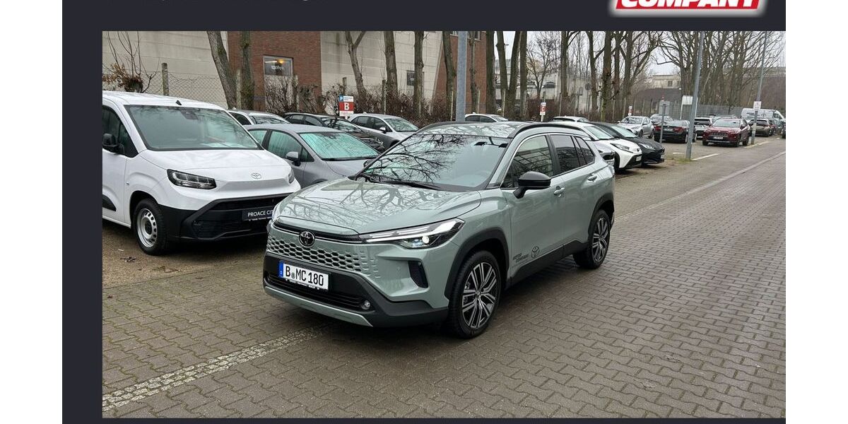 Toyota Corolla Cross 3.500 km 42.940 &euro; Berlin 13403