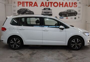 VW Touran 170.000 km 18.199 &euro; Berlin 12099